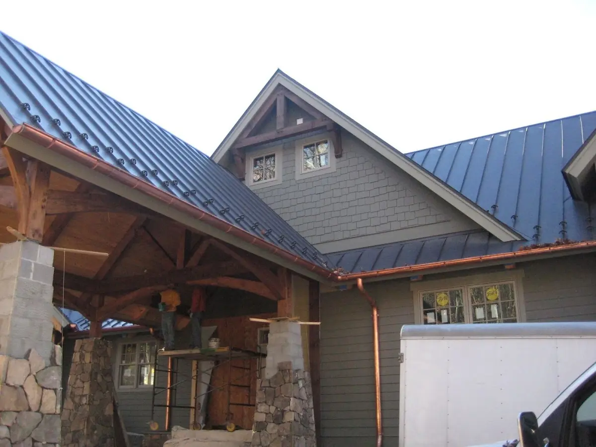 Craftsman Roofing team delivering quality roofing work in Prides Crossing